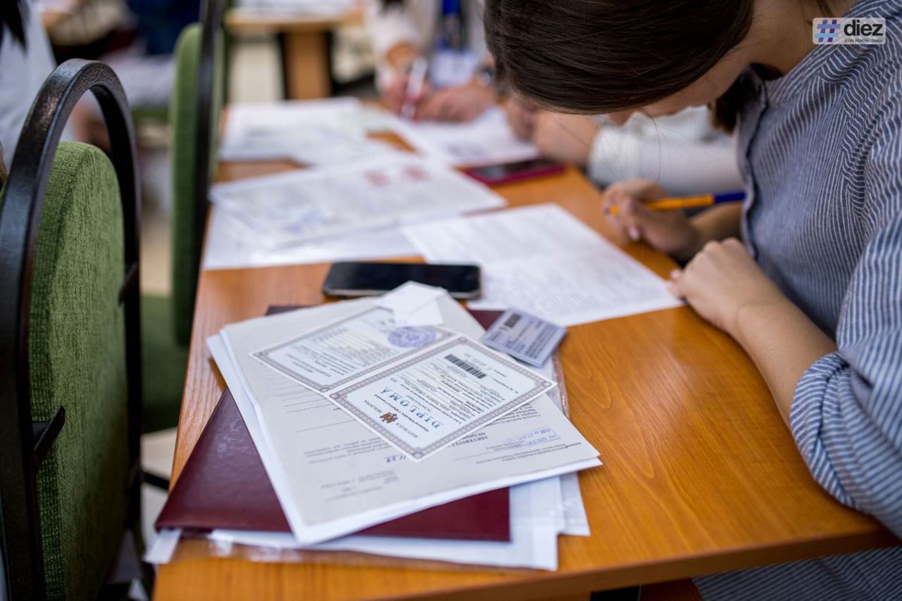 31 iulie - ultima zi de depunere a dosarelor de înscriere la universități 