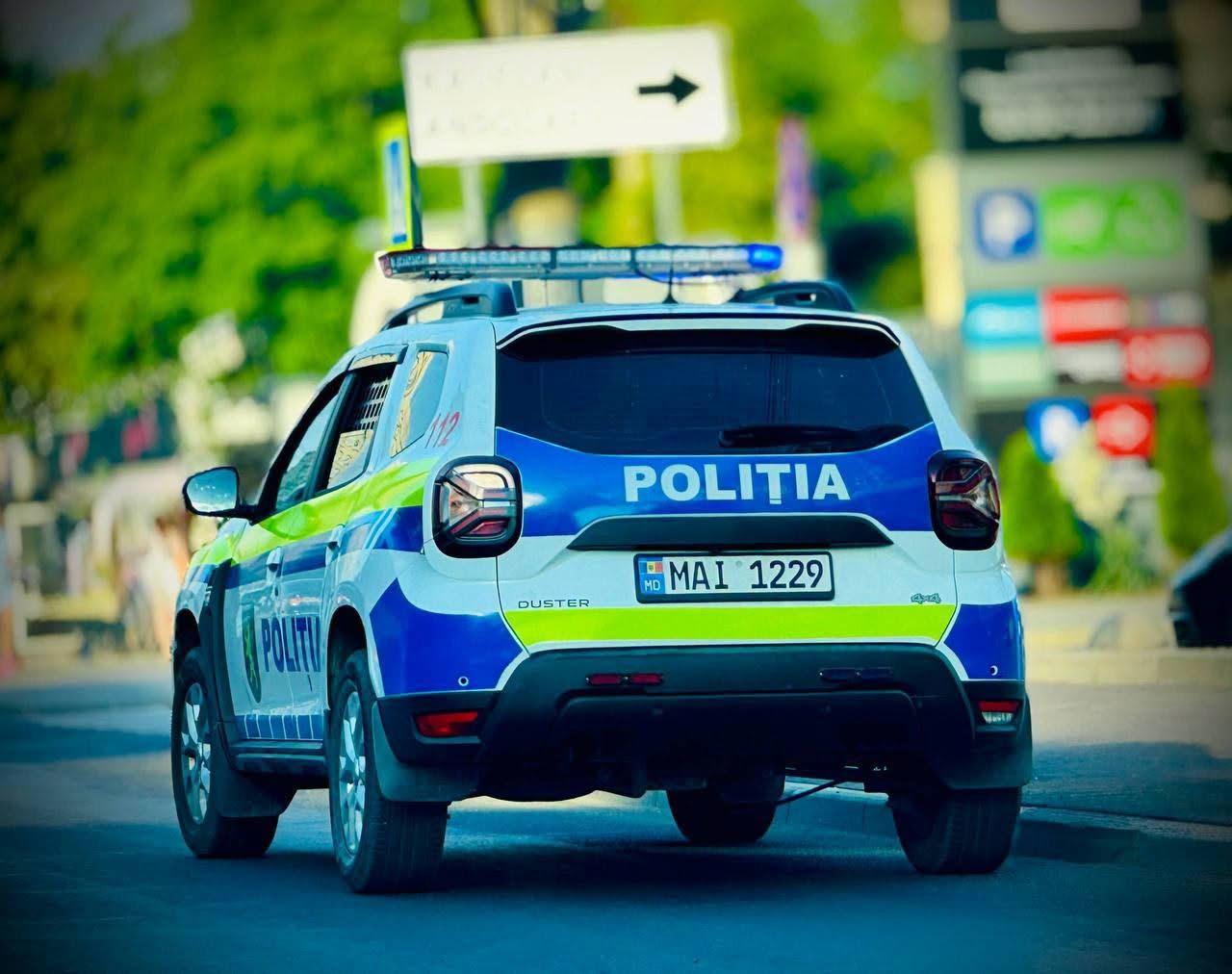 88 de tentative de fraudă, dejucate. Poliția avertizează că escrocii continuă să folosească metoda „curierului”