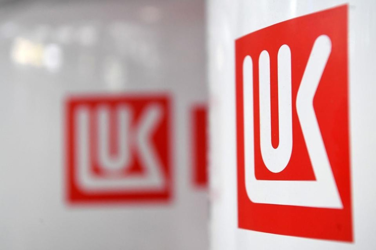 Tranzacție de miliarde de dolari: SUA și Rusia discută vânzarea activelor externe ale „Lukoil”