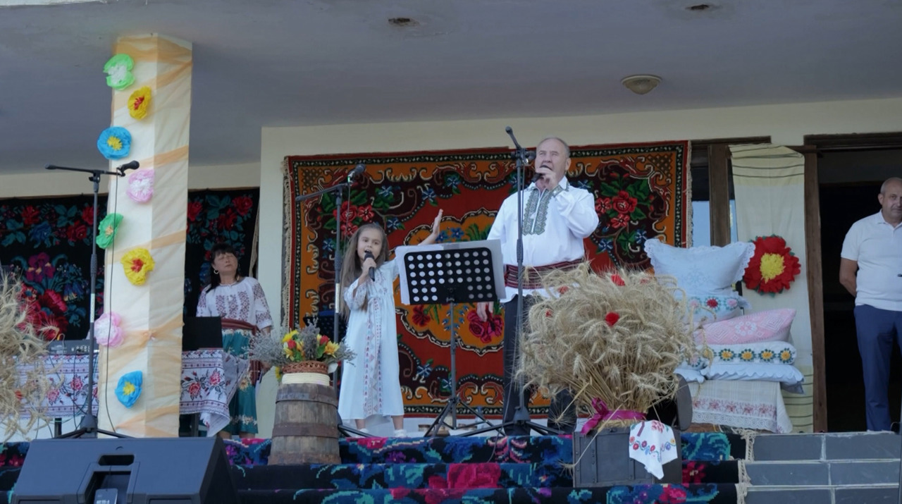 „Te trage la satul natal”: Diaspora a revenit la Bașcalia, pentru o sărbătoare a tradițiilor