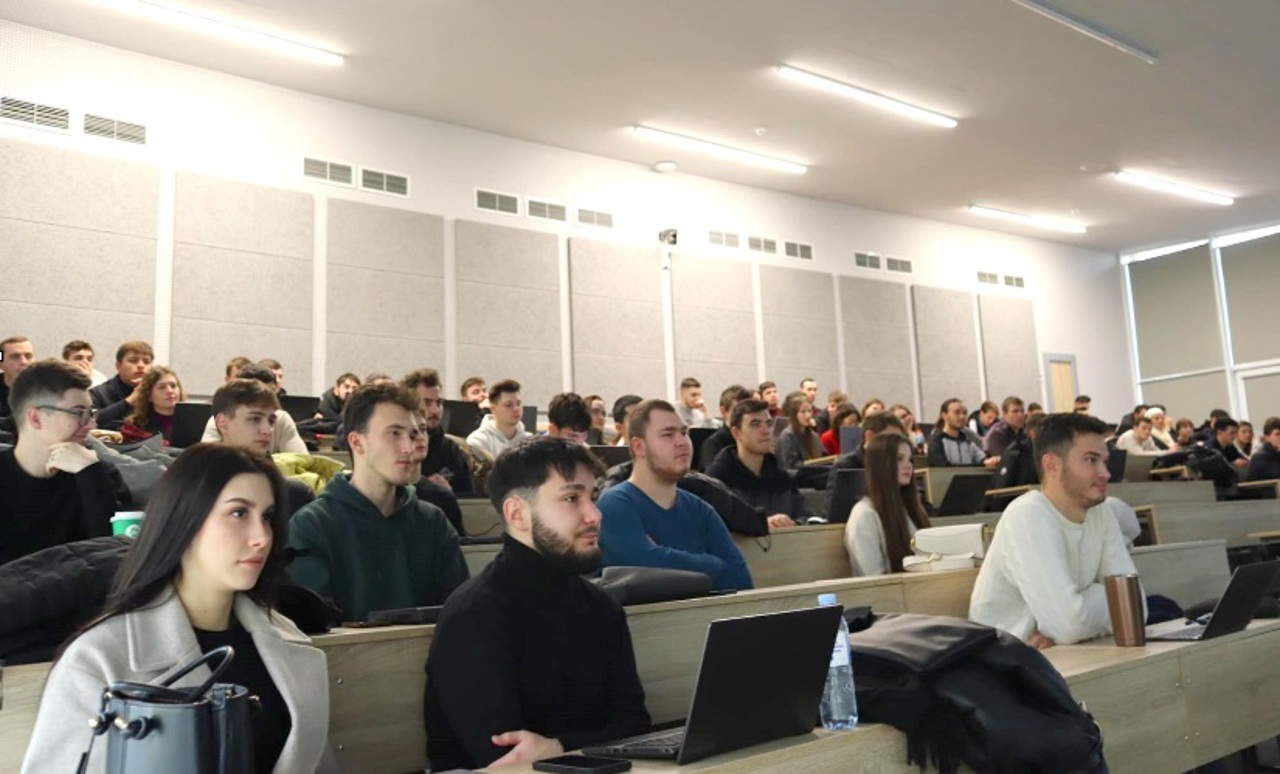 Bursele studenților moldoveni vor fi majorate