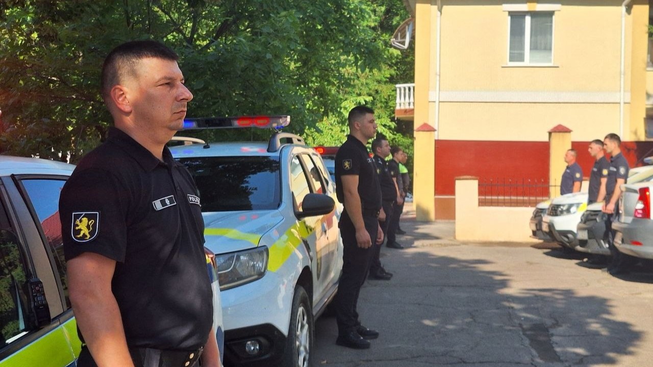 Sirenele autospecialelor de poliție vor răsuna astăzi simultan în memoria celor doi colegi căzuți la datorie