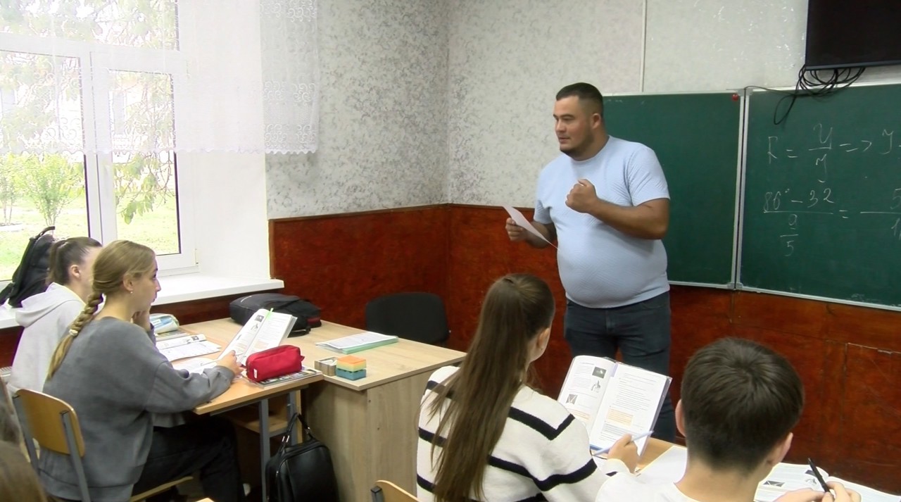 Lecții pe drumuri de țară: Cum fac naveta cadrele didactice din raionul Soroca pentru a acoperi lipsa de specialiști