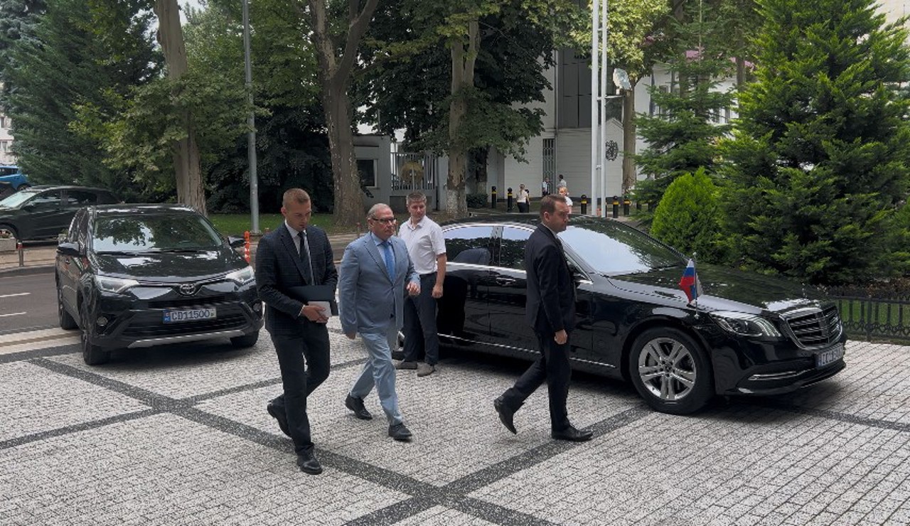 Назначенного посла РФ в Молдове Олега Озерова вызвали в МИД после падения дрона в Каушанском районе