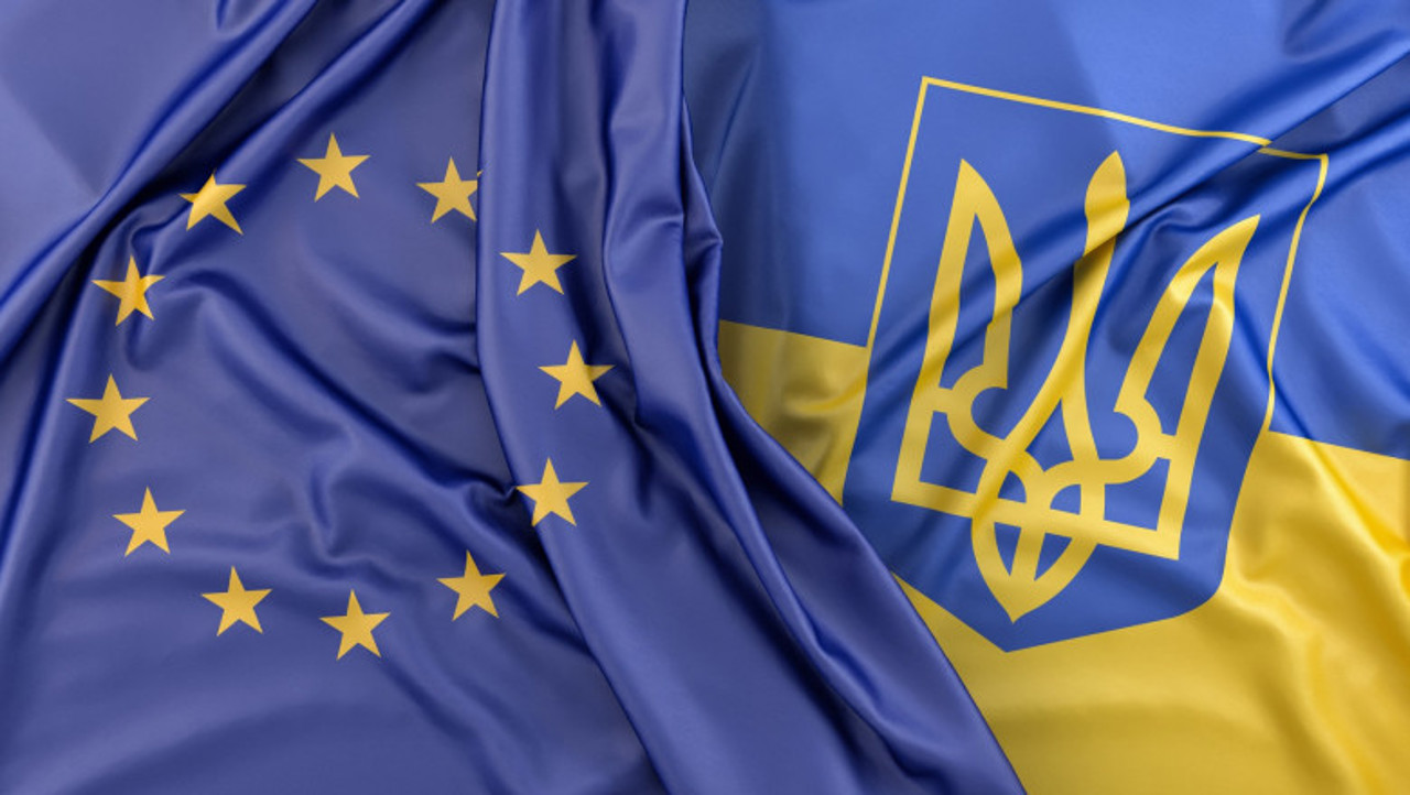 Franța și Germania analizează beneficii simbolice pentru Ucraina, fără drept de vot și acces la bugetul UE