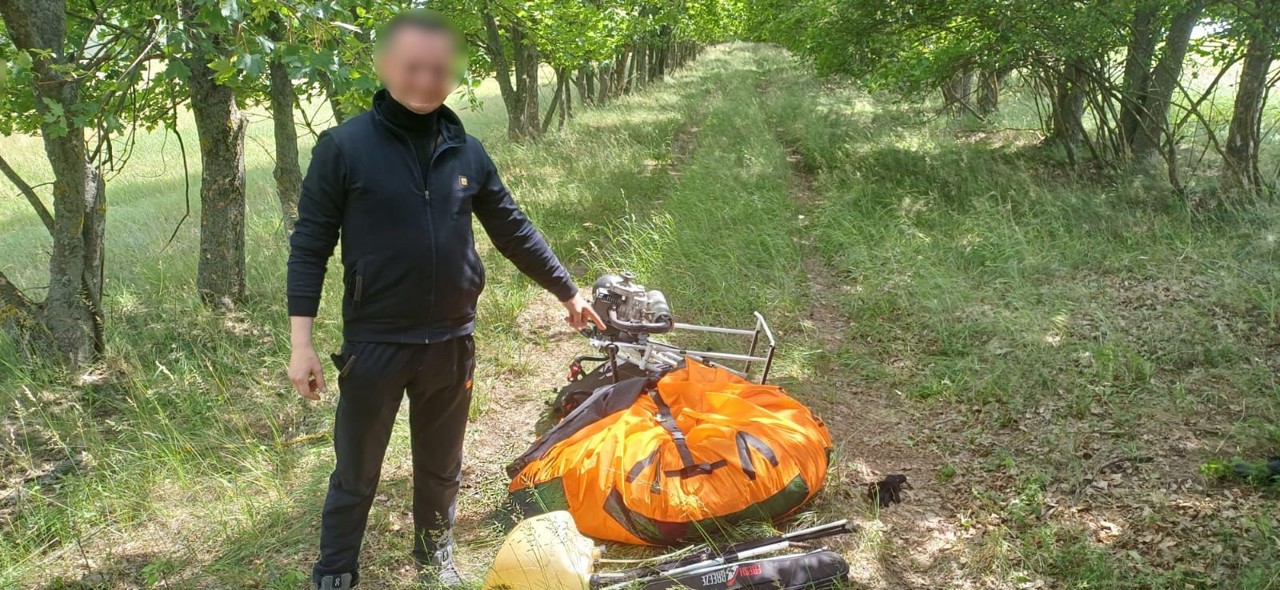 Clandestine border flight: Ukrainian citizen detained after crossing with a paramotor