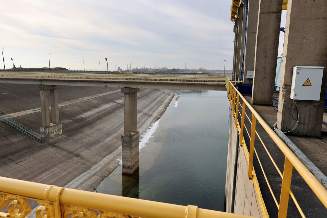 Lacurile de acumulare din țara noastră comportă riscuri sporite de inundații. Ministerul Mediului impune măsuri stricte pentru proprietari