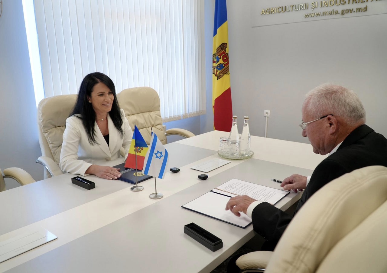 Chisinau signs memorandum for transfer of Israeli agricultural technologies to Moldova
