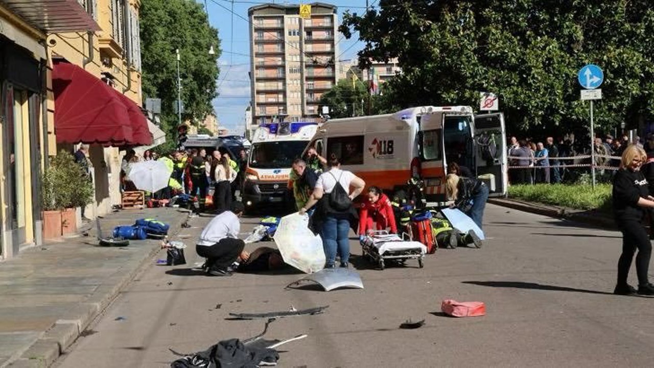 Incident grav în Modena, Italia: Șapte răniți după ce o mașină a intrat într-un grup de pietoni, șoferul reținut