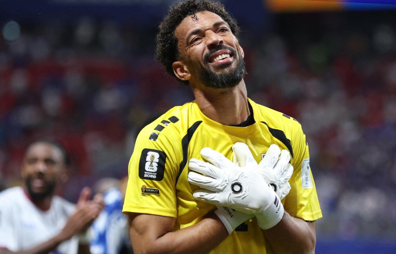 Cape Verde keeper Vozinha gains millions of followers