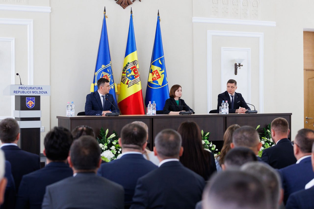 Ion Munteanu Inaugurated as Moldova's Prosecutor General