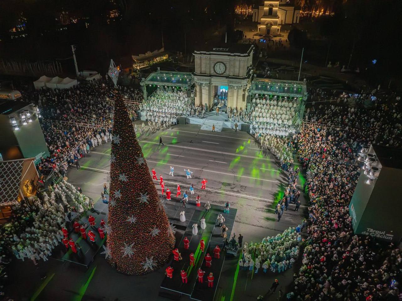 Magia sărbătorilor de iarnă cuprinde Chișinăul: Pomul de Crăciun va fi inaugurat pe 5 decembrie