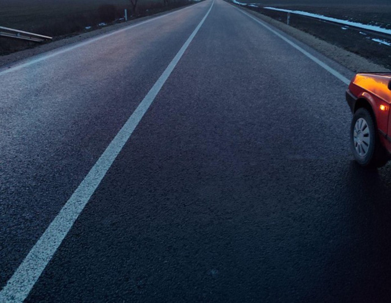 Ninsori în sudul țării. Drumarii au intervenit: 59 de tone de sare au fost împrăștiate 