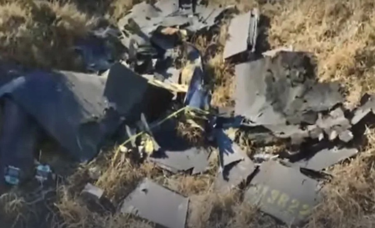 Fragmente de dronă cu încărcătură explozivă, descoperite în județul Tulcea din România