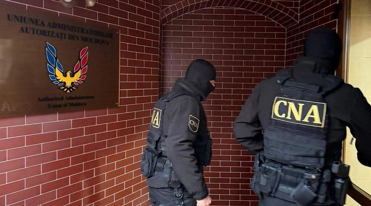 Apartamente vândute fără știrea investitorilor: Percheziții într-un dosar de abuz în serviciu 