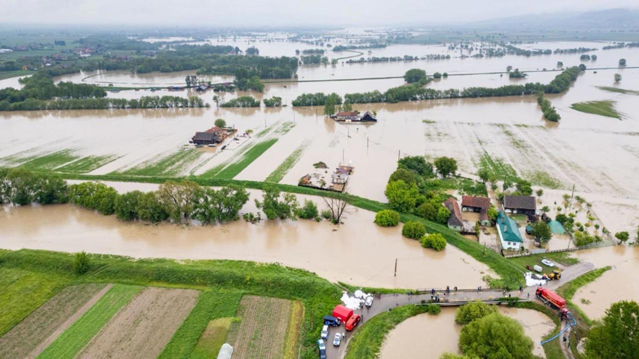 Inundațiile fac prăpăd în România: stare de alertă în zonele afectate 