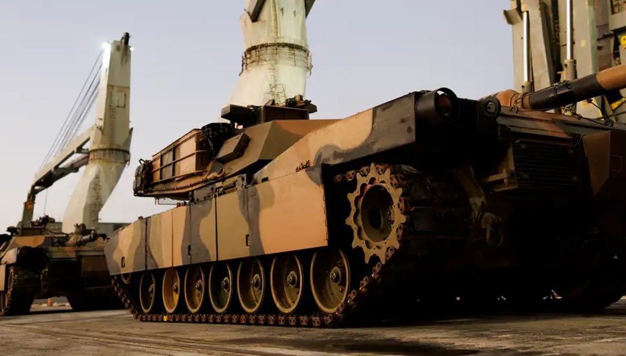 Abrams tanks from Australia arrive in Ukraine