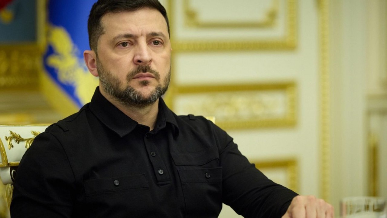 Zelensky navigates peace talks as Moscow offers economic alliance to US administration