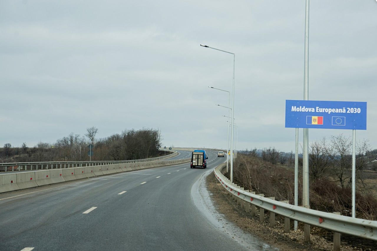 Statul se împrumută suplimentar pentru centura Chișinăului și drumul spre Leușeni