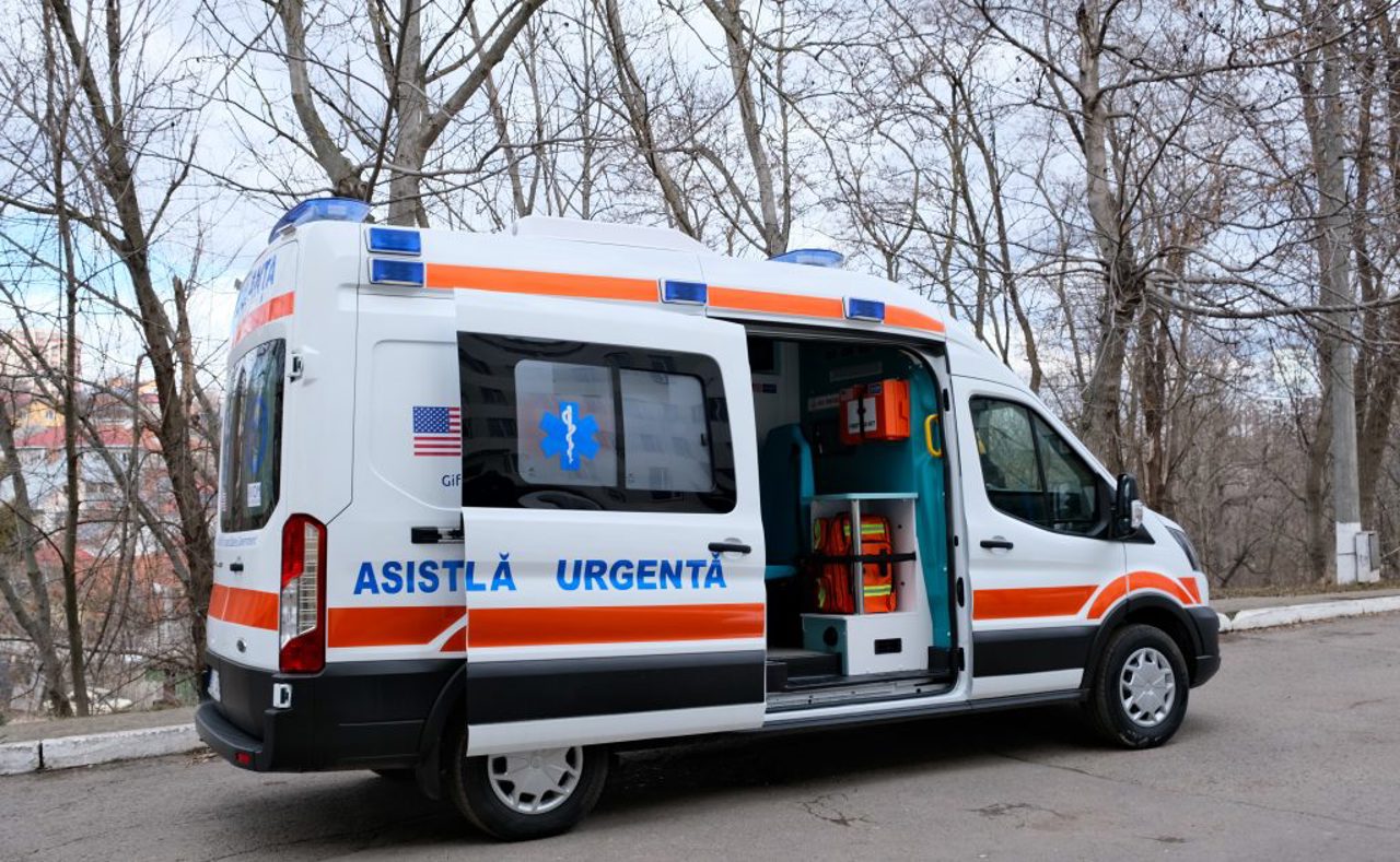 OIM și SUA au donat Spitalului Clinic al Ministerului Sănătății o ambulanță și dispozitive medicale