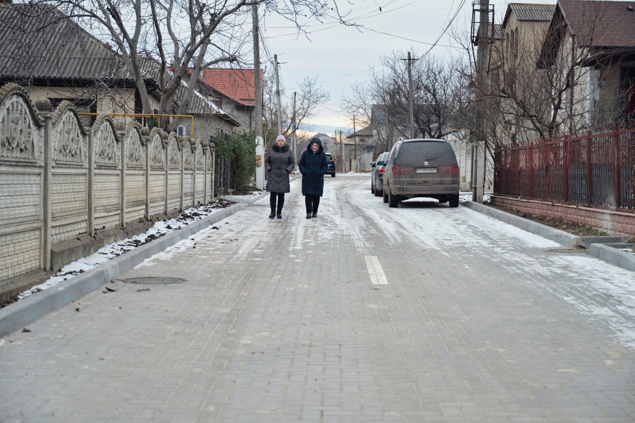 Programul „Europa este aproape” | Peste 9.000 de locuitori din Dobrogea beneficiază de un drum reparat