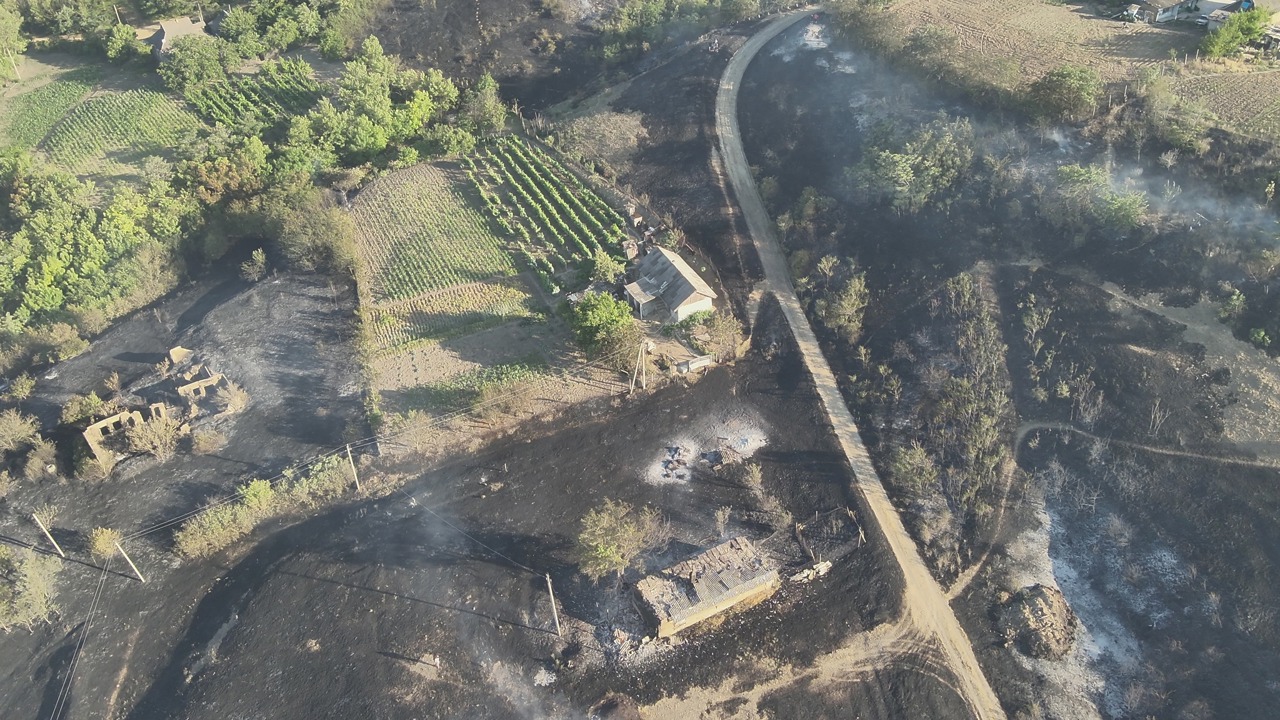 Zeci de incendii, înregistrate într-o zi: gospodării și terenuri compromise. Recomandările IGSU