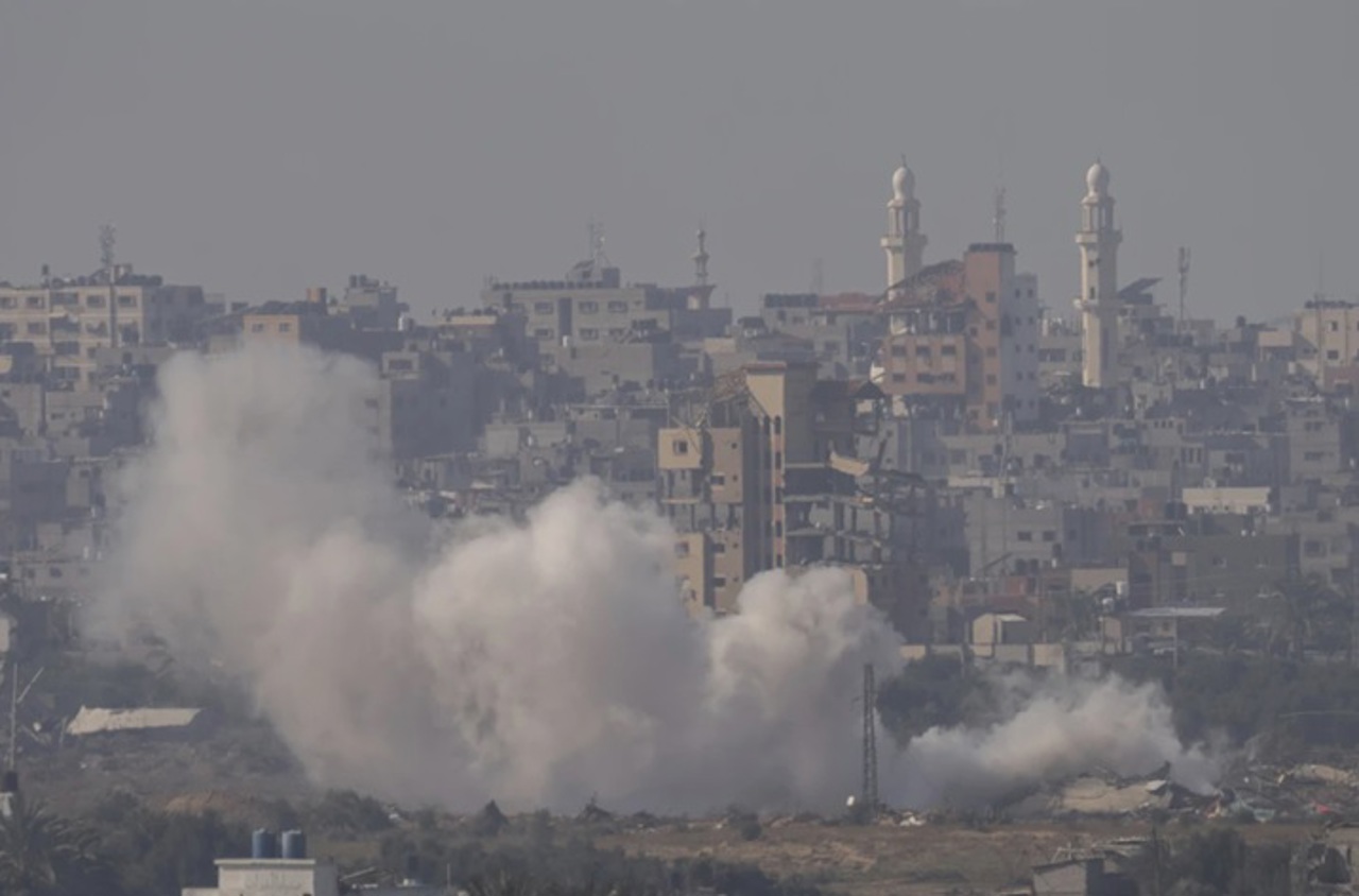  Ministerul Sănătății din Gaza anunță că 92 de persoane au fost ucise în cursul nopții, în urma unui atac aerian israelian