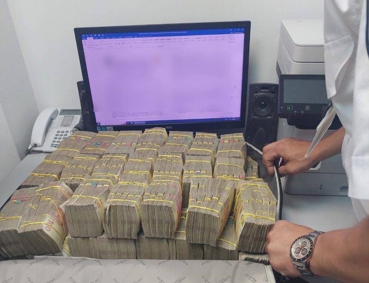 Numărul cazurilor de trafic ilicit de bani a crescut în anul 2022