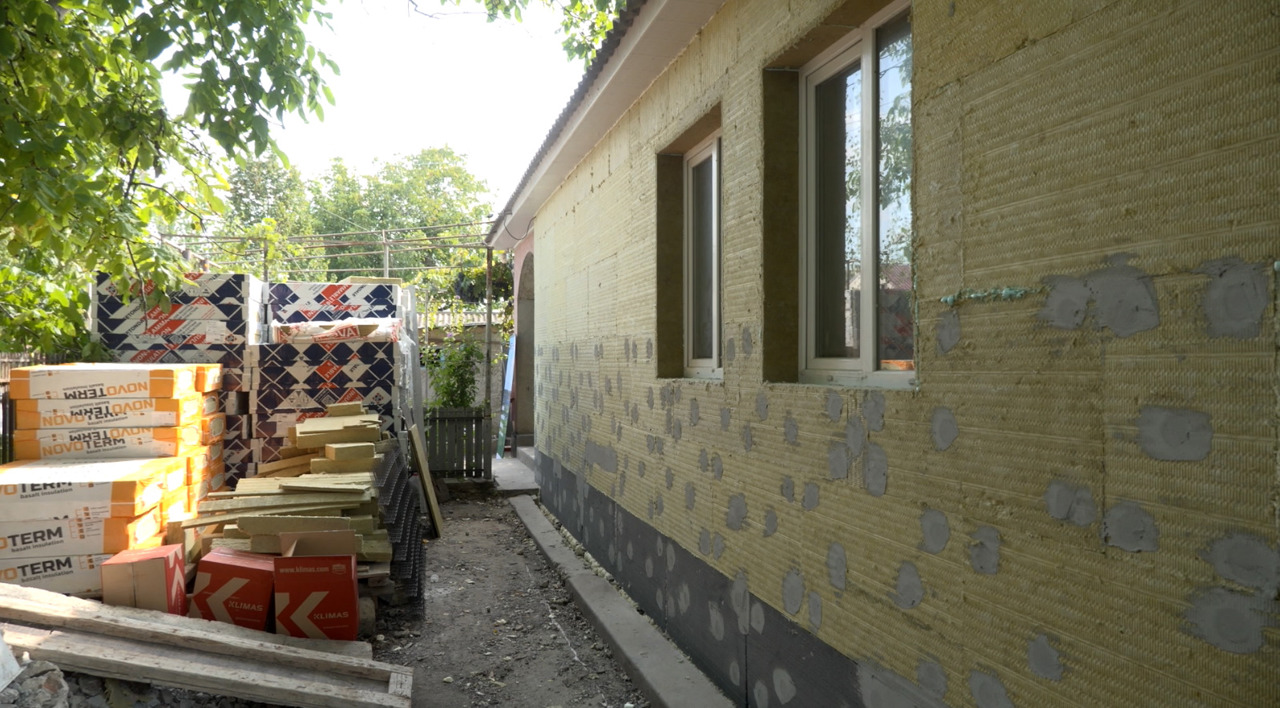 Locuințe mai calde și facturi mai mici: proiect de renovare pentru aproape 180 de case din R. Moldova